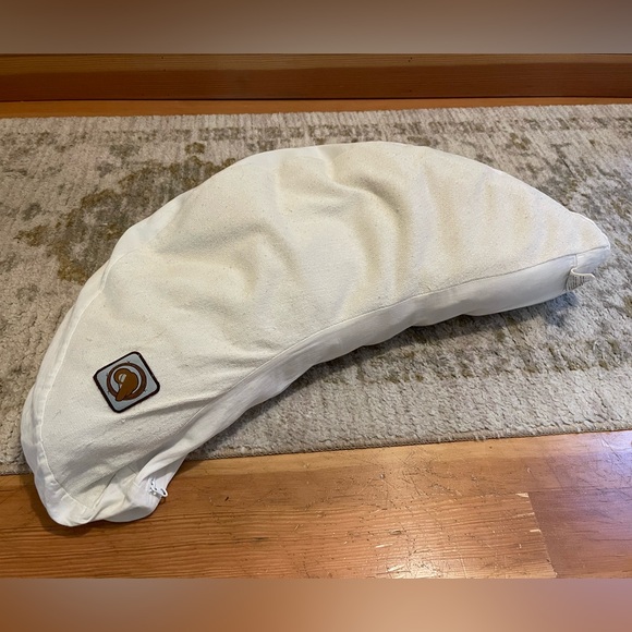 Blessed Nest Organic Nursing Pillow - Picture 1 of 6